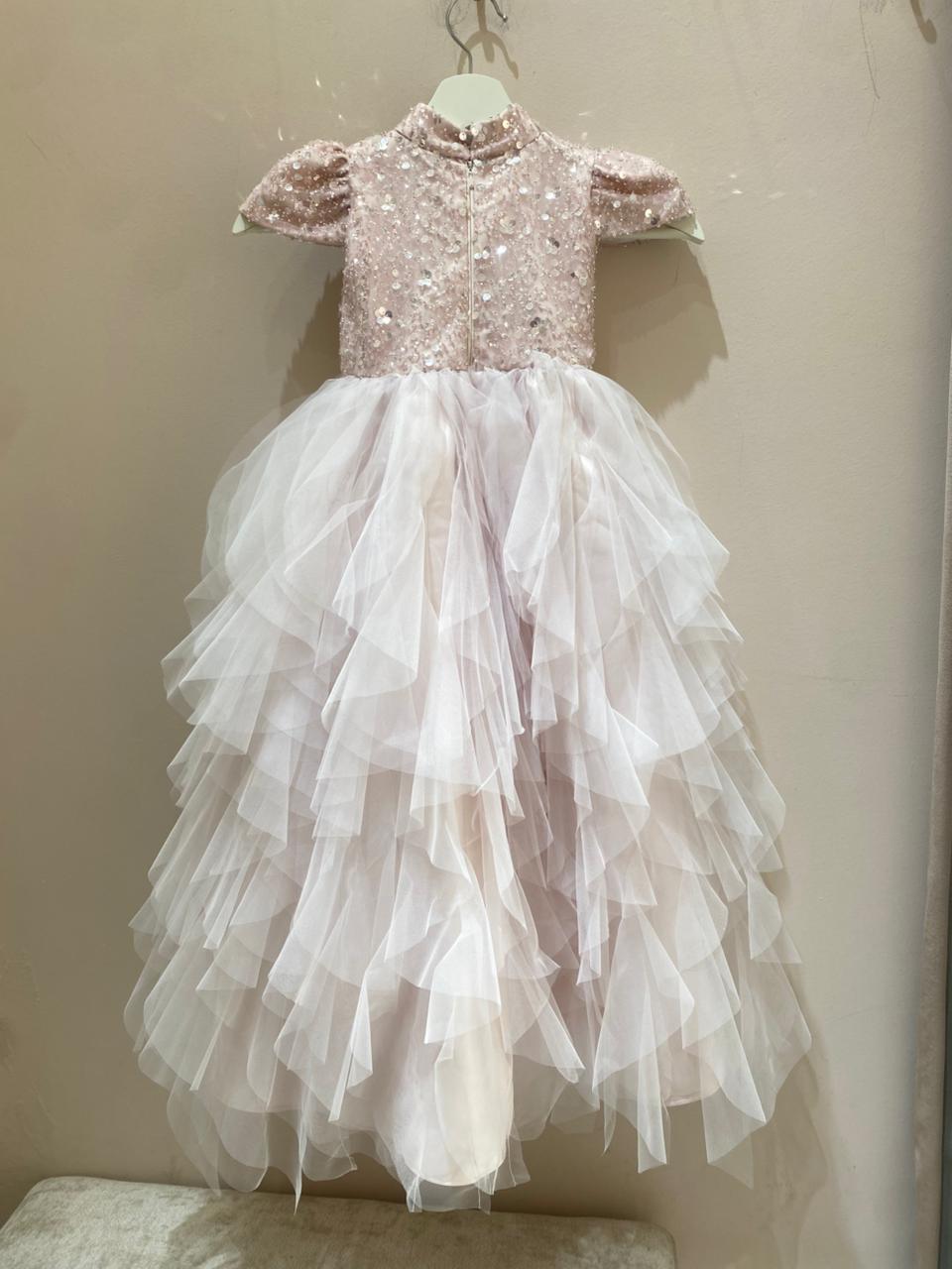 Elegant Pink Princess Dress with Soft Tulle